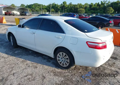 2009 Toyota Camry Le z USA, uszkodzony, nr VIN 4T1BE46K29U828790